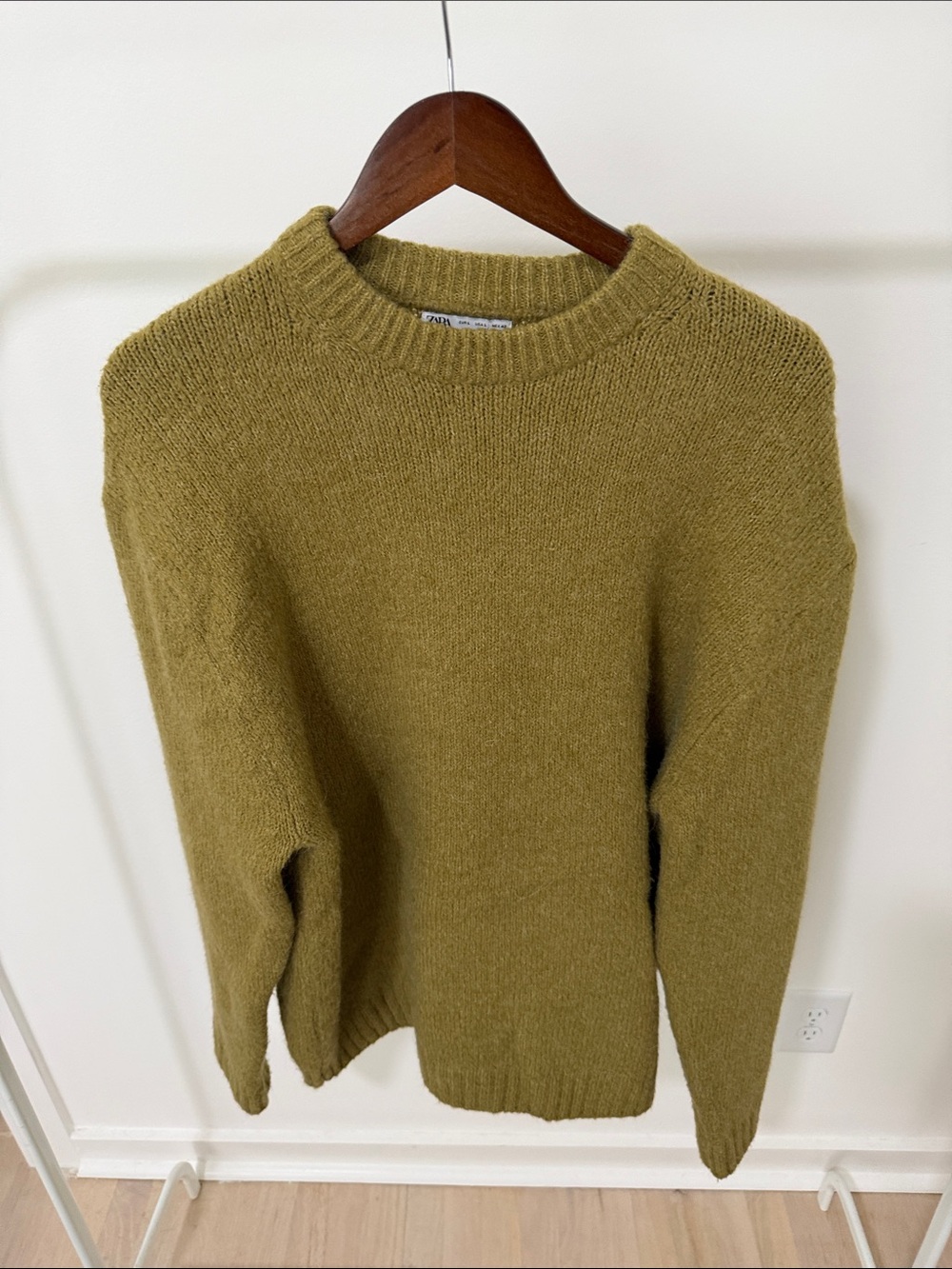 Zara Moss Green Ribbed Knit Crewneck Sweater